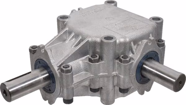Коробка передач L-25A 1:3 + обгінна муфта 124686