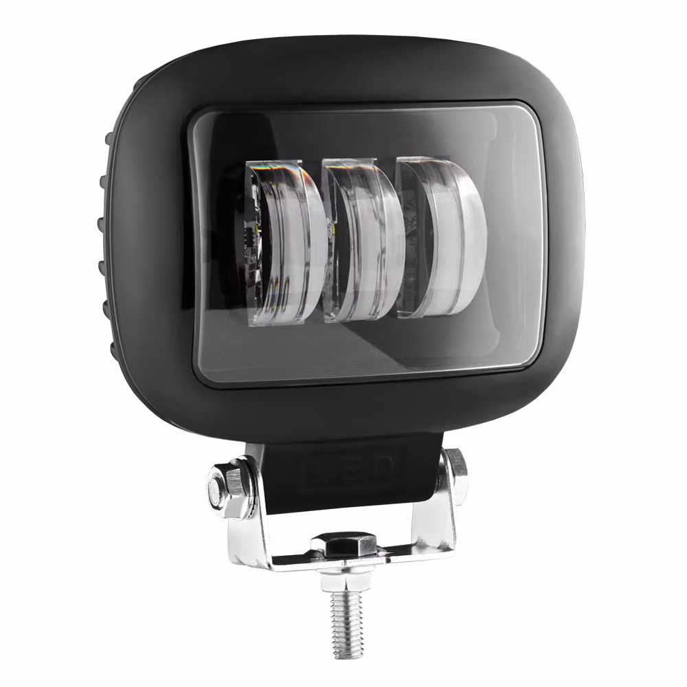 Фара світлодіодна Brevia 10-30V, 30W (3x10W), 2700Lm, CSP1860DE 1шт 10660QLX1 10660QLX1